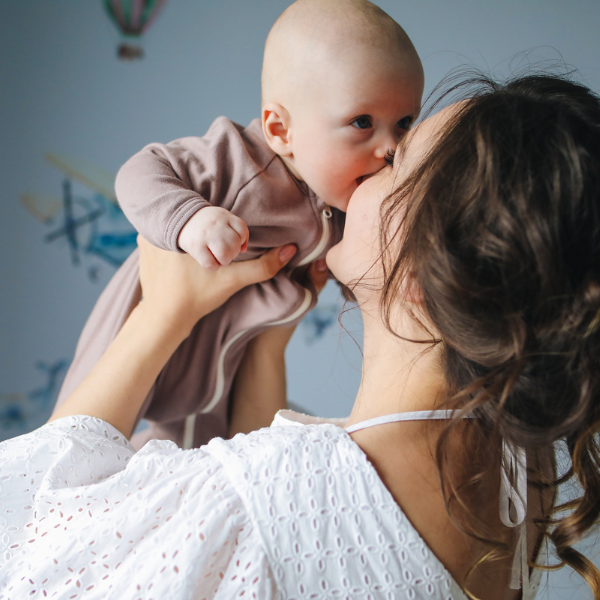 Navigating 3 Common Emotional Challenges After Maternity Leave